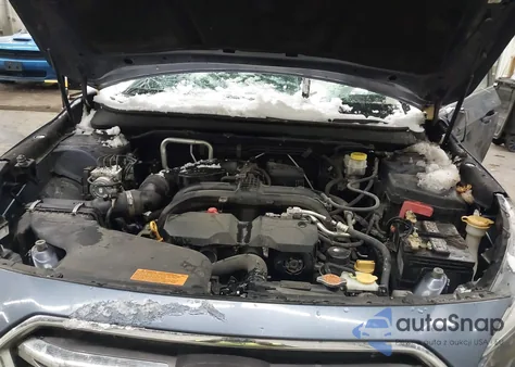 2018 Subaru Outback 2.5I Premium из США, поврежденный, VIN 4S4BSAFC3J3248250